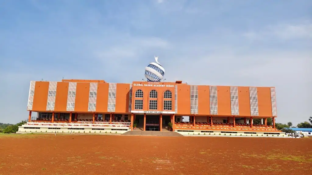 Global Sainik Academy
