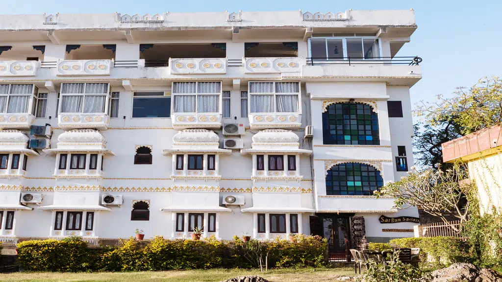 Hotel Sarsam Sadan