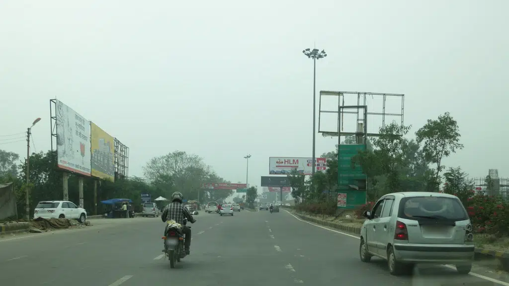 Hindon metro station