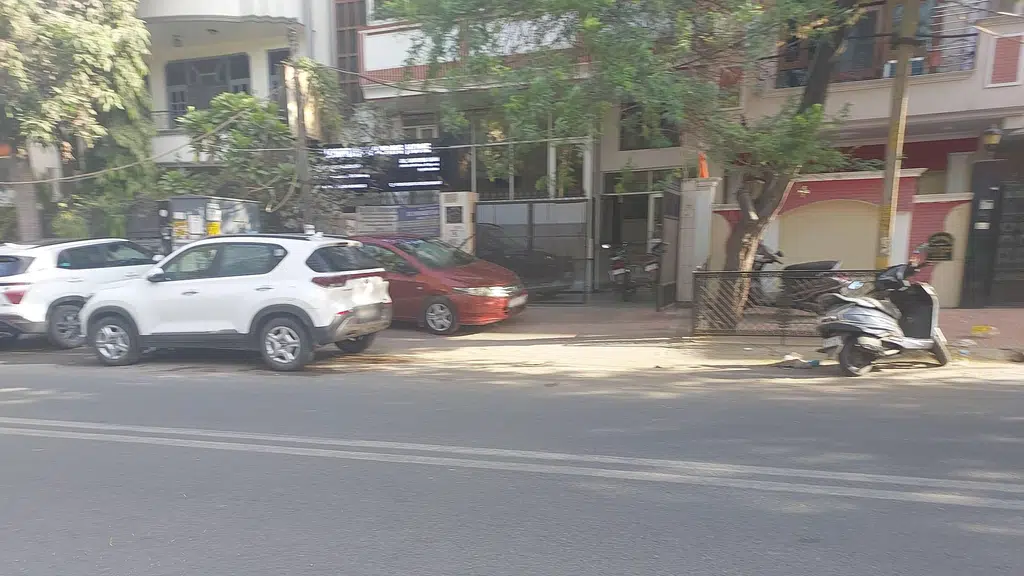 Dr Kathuria Physiotherapy & Sliming Centre