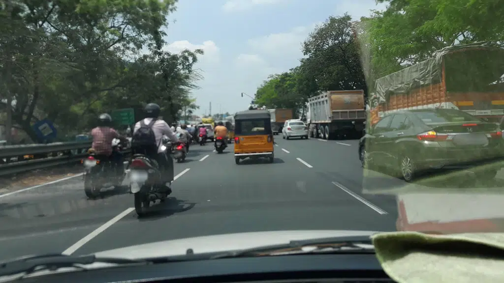 Tvs - M G Tvs