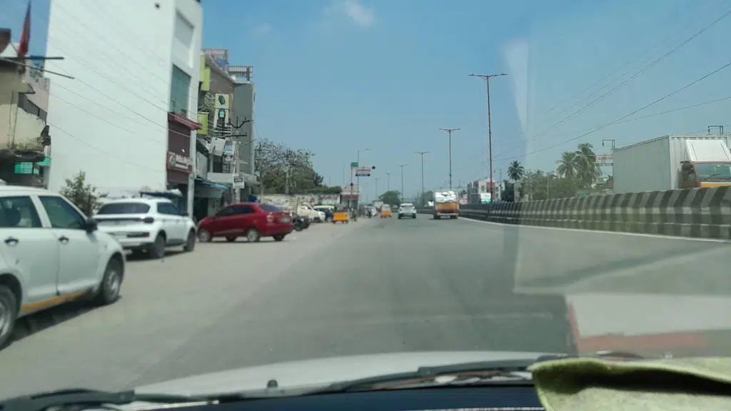 Mahindra Lakewoods