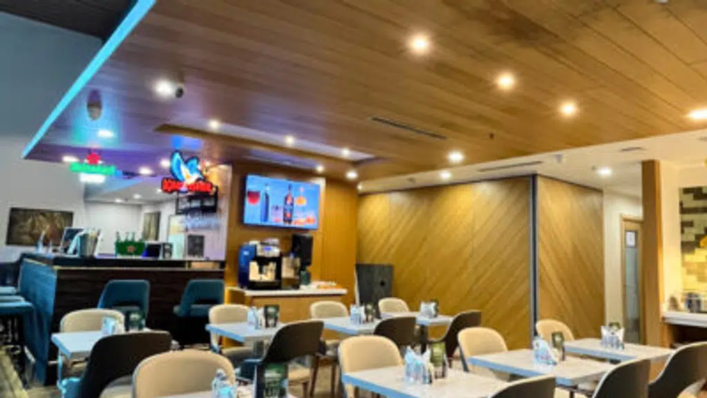 Aviserv Lounge