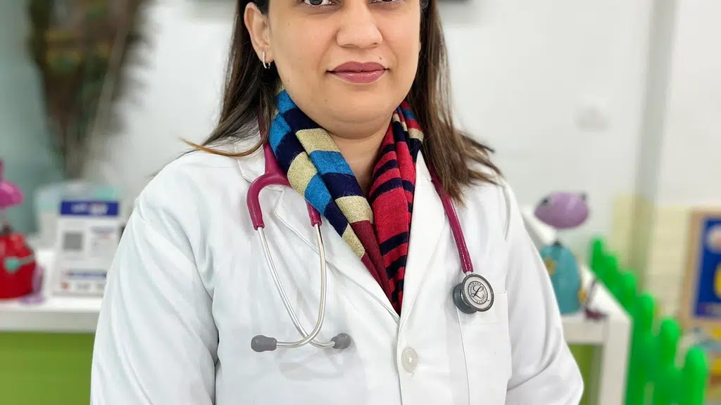 Dr Ritambhara Lohan (MD:Paediatrics), Cuddles child clinic, Vaccination Centre