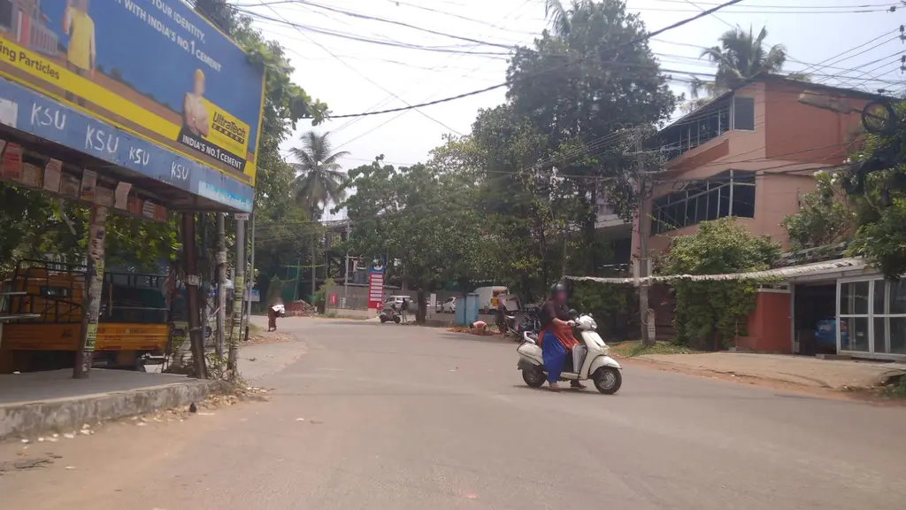 Inter Decors - Furniture Shop In Edappally, Mattress Dealers in Edappally, Super Market Rack in Edappally