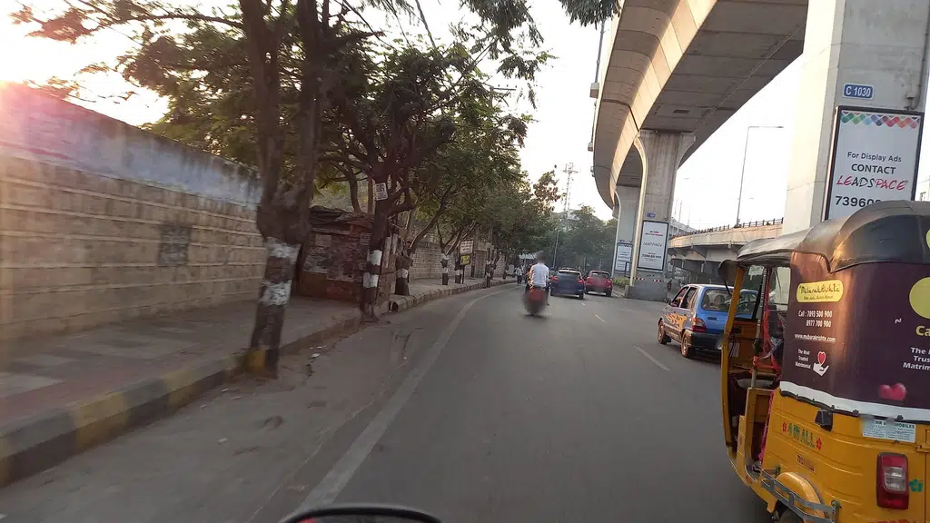 Tarnaka Bus Stop Towards Habsiguda