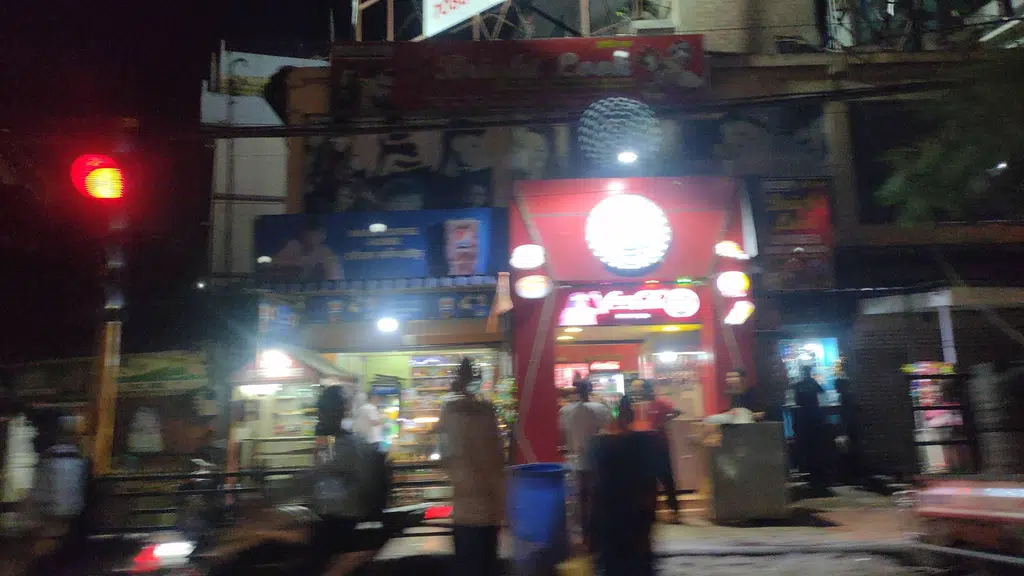 Kouzzina Restaurant