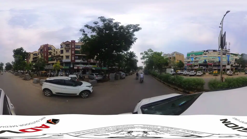 Bole To Vadapav