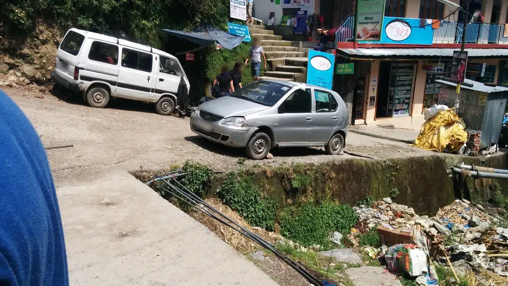 Upper Bhagsu Nag-Mc-Leod Ganj