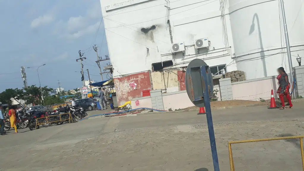 Domino's Pizza - Pallikarnai