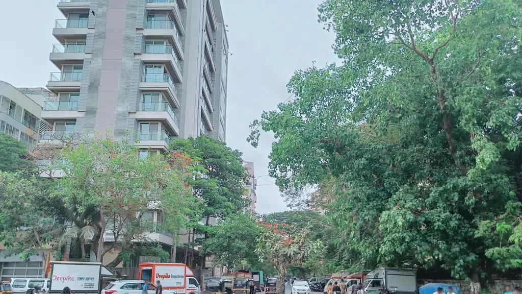Juhu Vaishali Shopping Centre