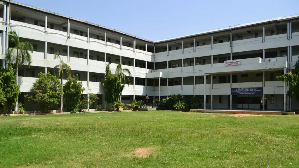 Bholabhai Patel College of Computer Studies