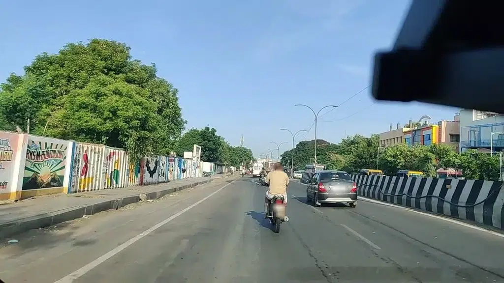 Grand Northern Trunk Road Parking