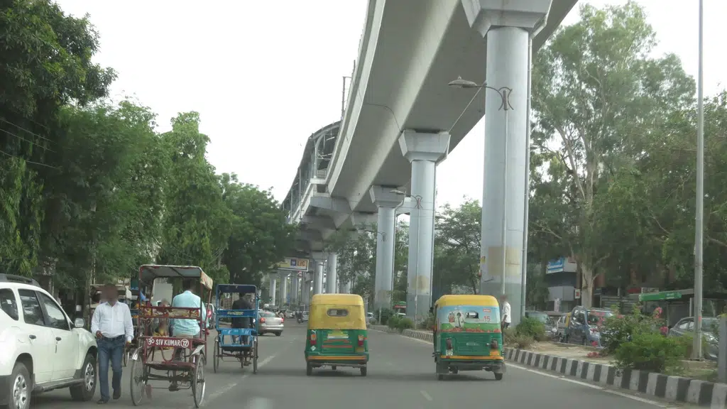 Universal Tyre House