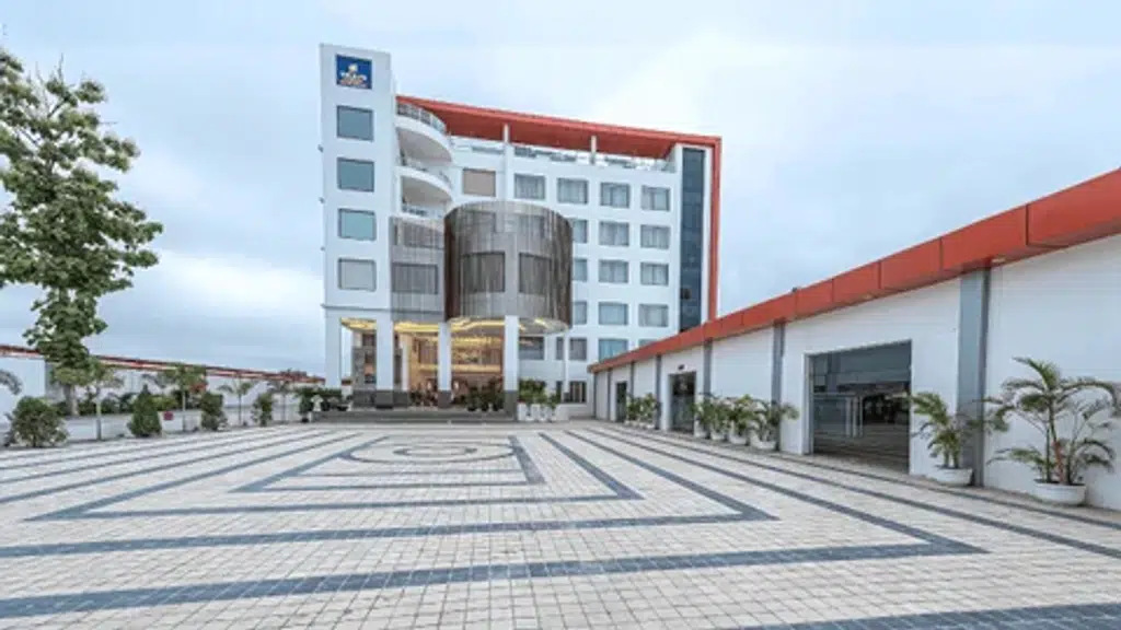 The Elite Lucknow Convention Hotel