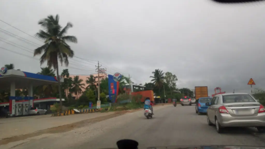 HP Petrol Pump Maruthi Service Station CNG