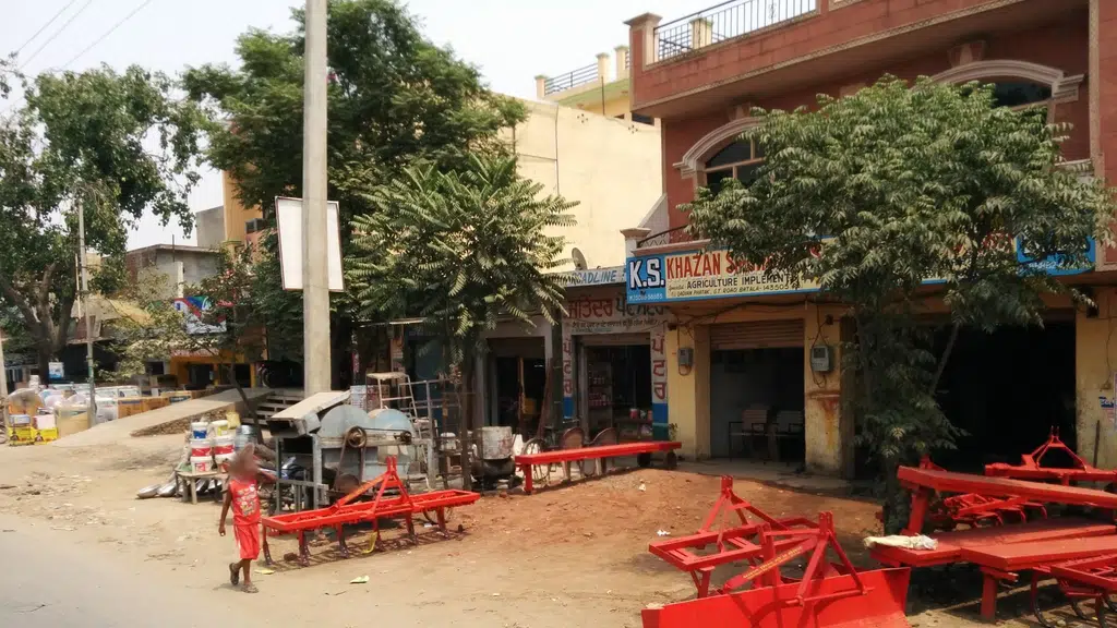 Guru kirpa car wash & car shinger batala