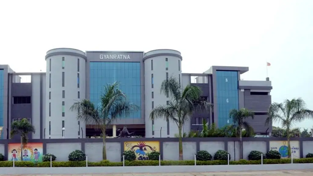 Shri Gyanratna Academy