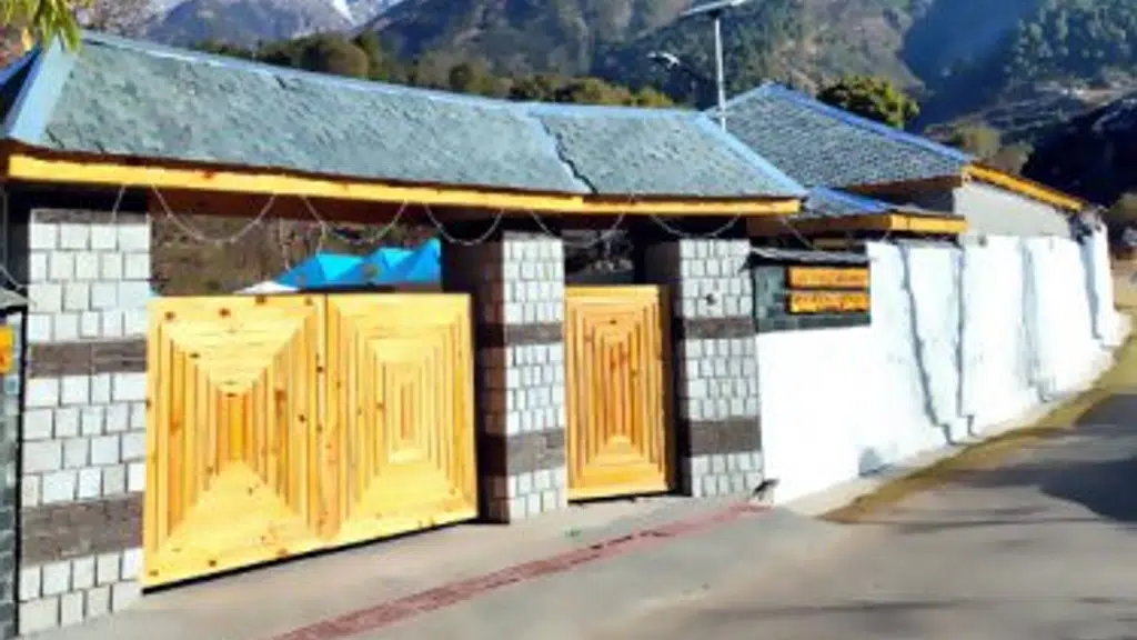 Yrelka Holiday Camp