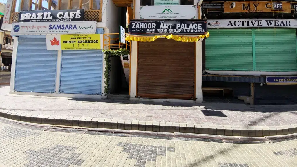 Chakshi Footwear STORE