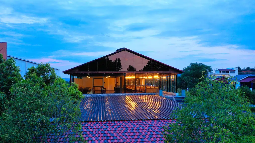 Lake Valley Resort