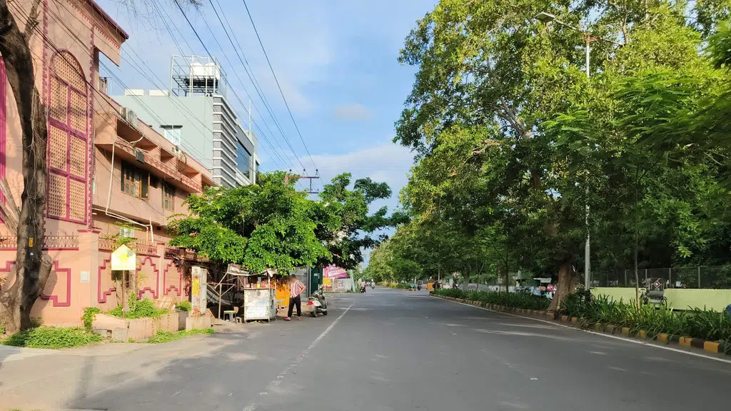 Lic Colony Bus Stop