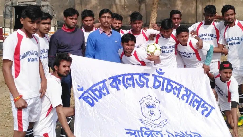 Chanchal College