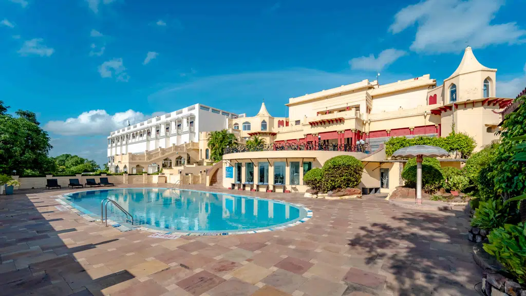 Noor-Us-Sabah Palace