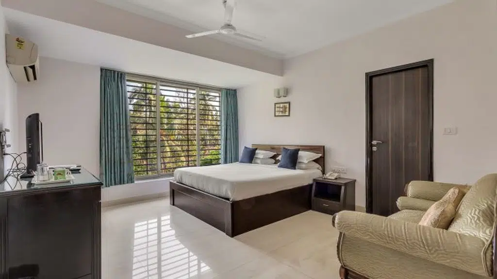 Arotel Rooms and Suites