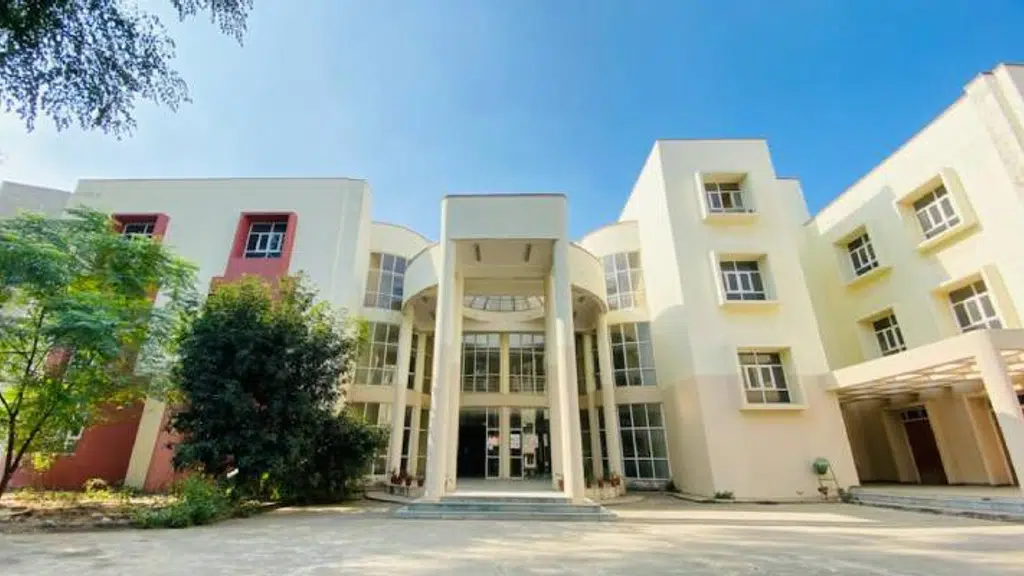 Government Nursing College Rajindra Hospital