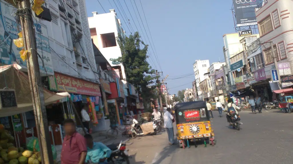 Sri Lakshmi Pavani Gold House