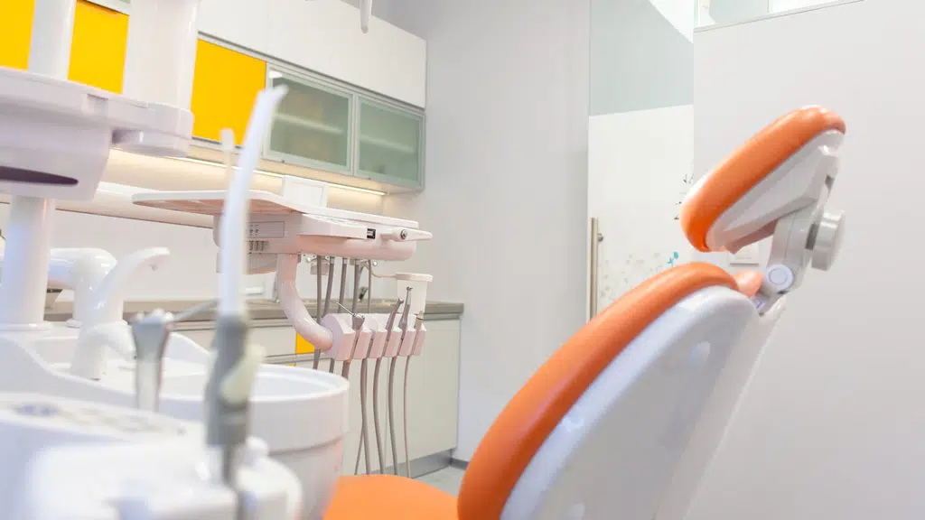 Dental implant centre