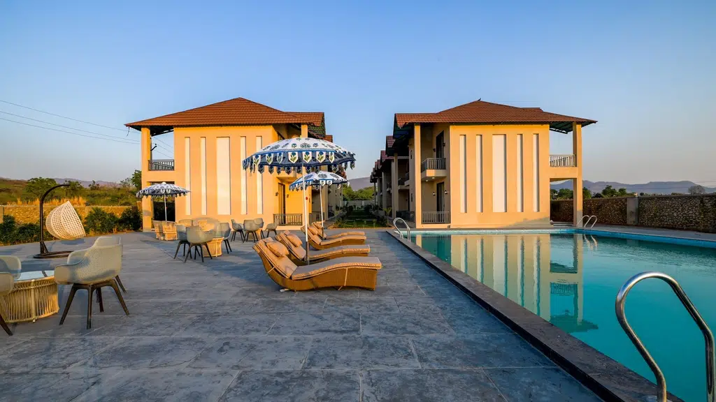 Bhagwati Cottage And Villa