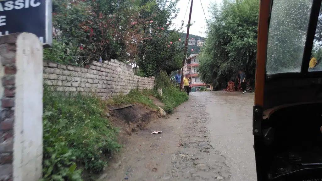 Hotel Falguni Regency Manali