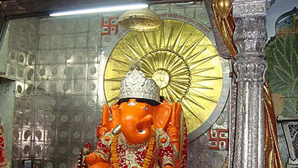 Ganesh Mandir Moti Doongri