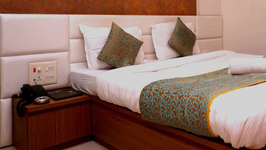 Shree Gayatri Inn