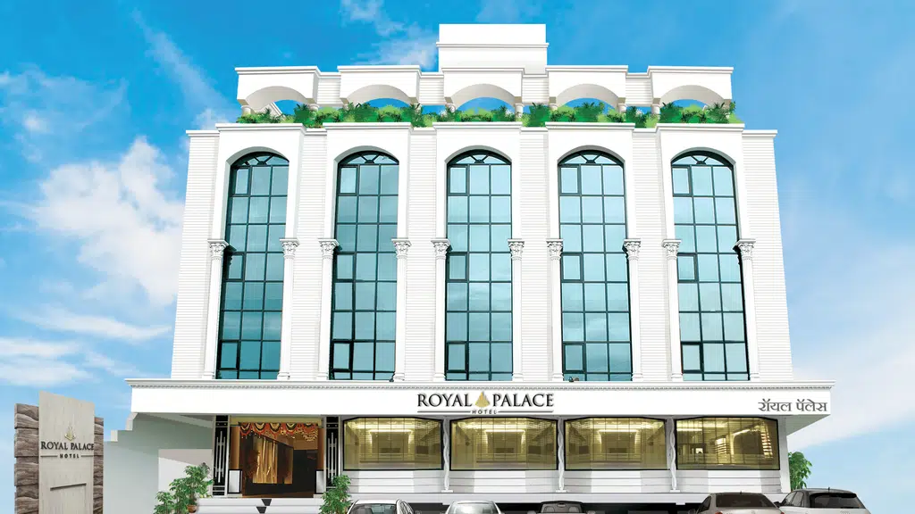 Royal Cook Bar and Restaurant