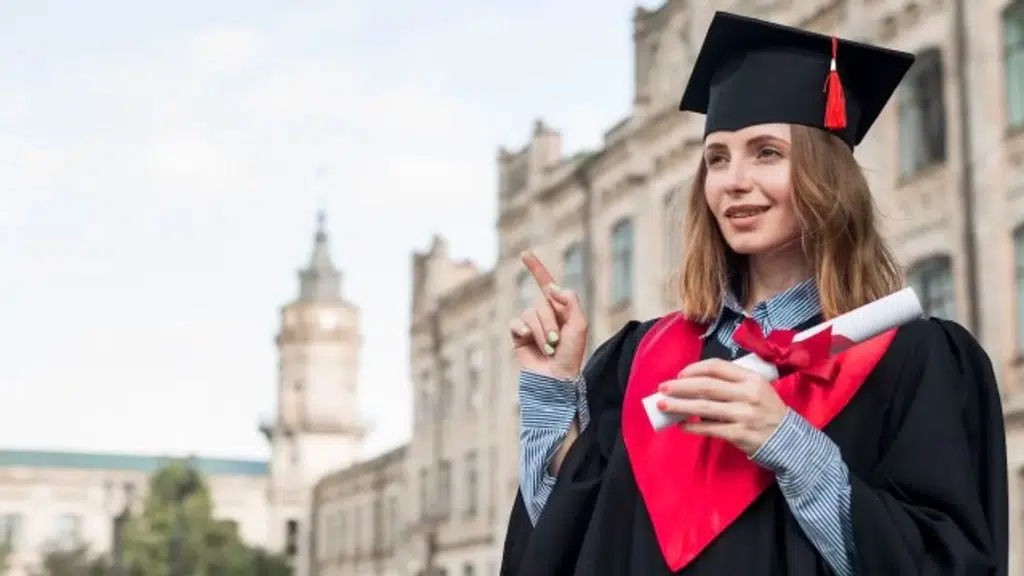 Solitaire Business Schools