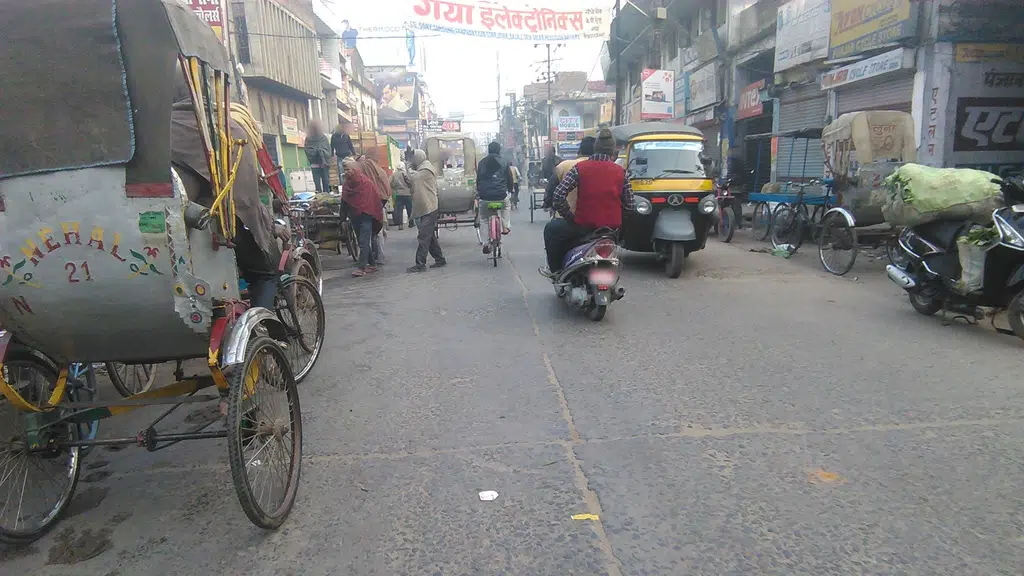 Dell Exclusive Store - Kirani Ghat
