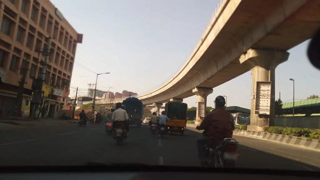 VRL Bus Bengaluru Yeshwanthpur Travels Branch