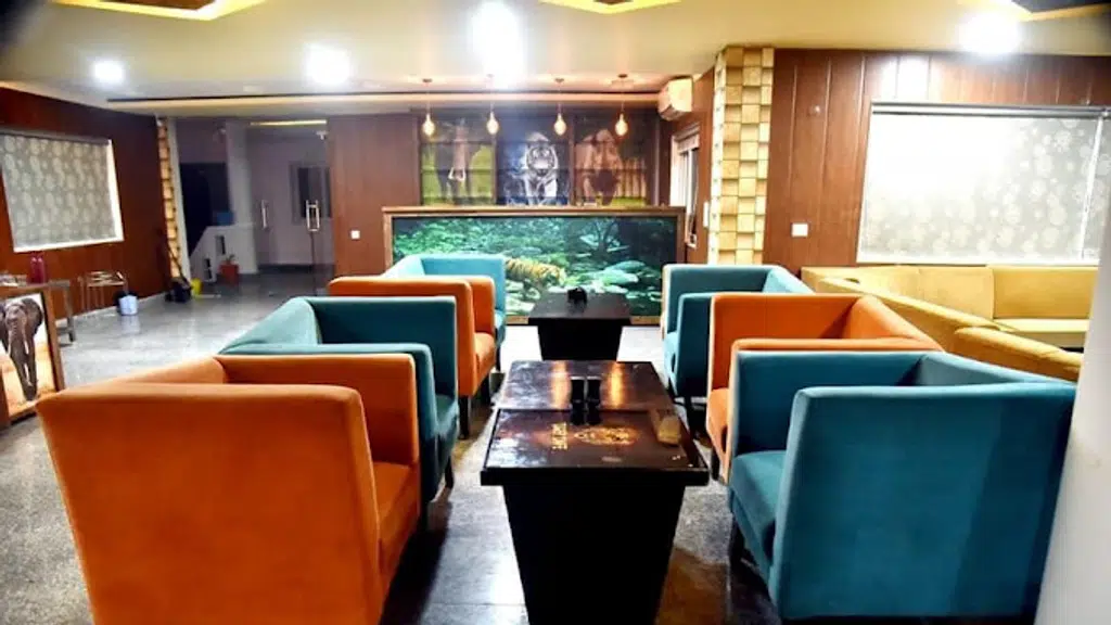 Tiger Den Club & Resort