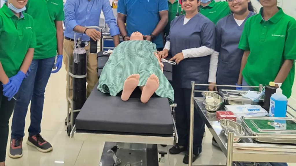 Medical Laboratory Technology Course, Kochi | Emversity Campus