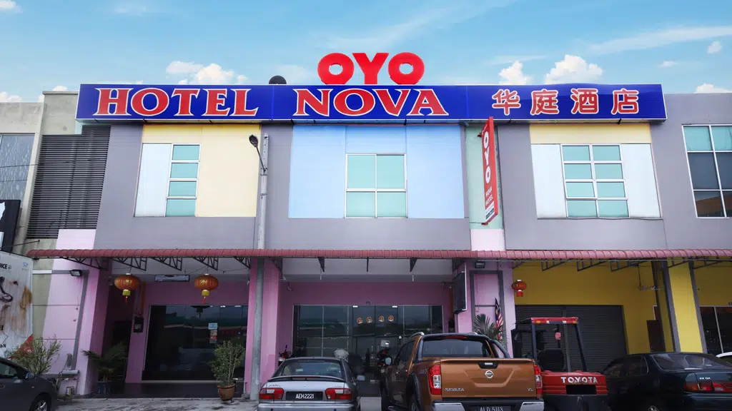 OYO Altima Suites Near Ayyapa society
