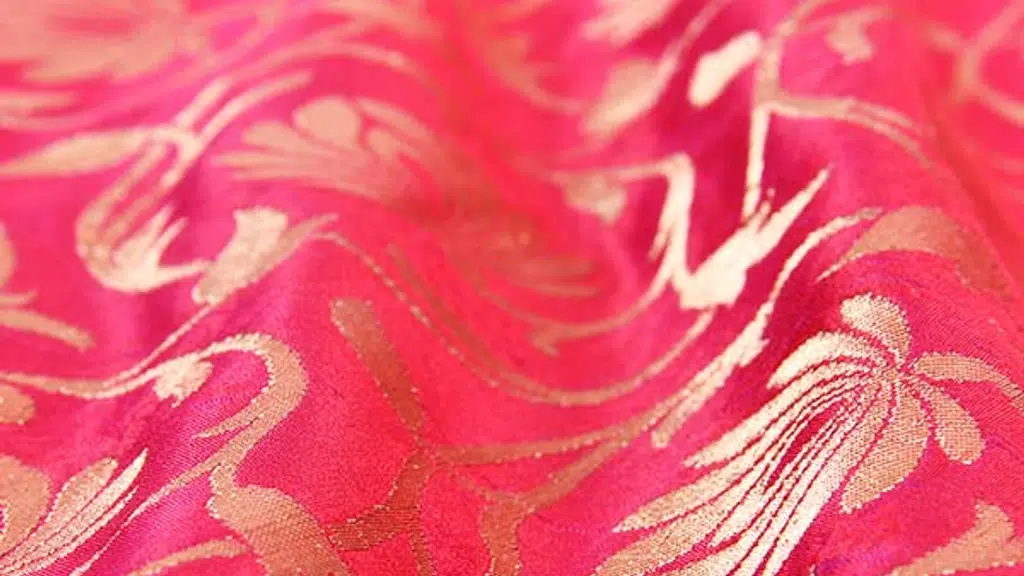 Weaver Street | Banarasi Saree Shop in Varanasi | Banarasi Saree Manufacturer in Varanasi | Banarasi Dupatta