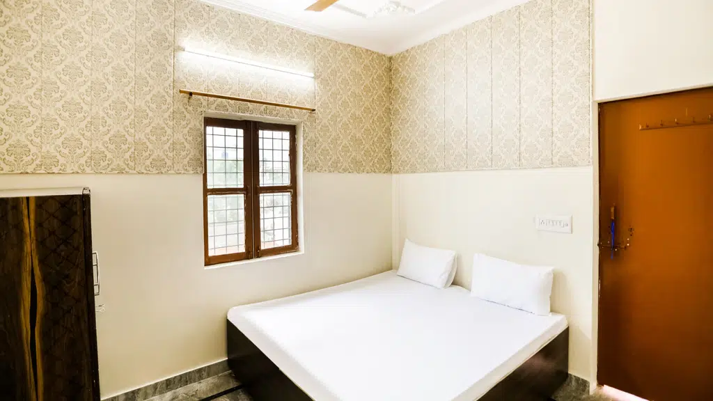OYO 9566 Hotel JK Excellency