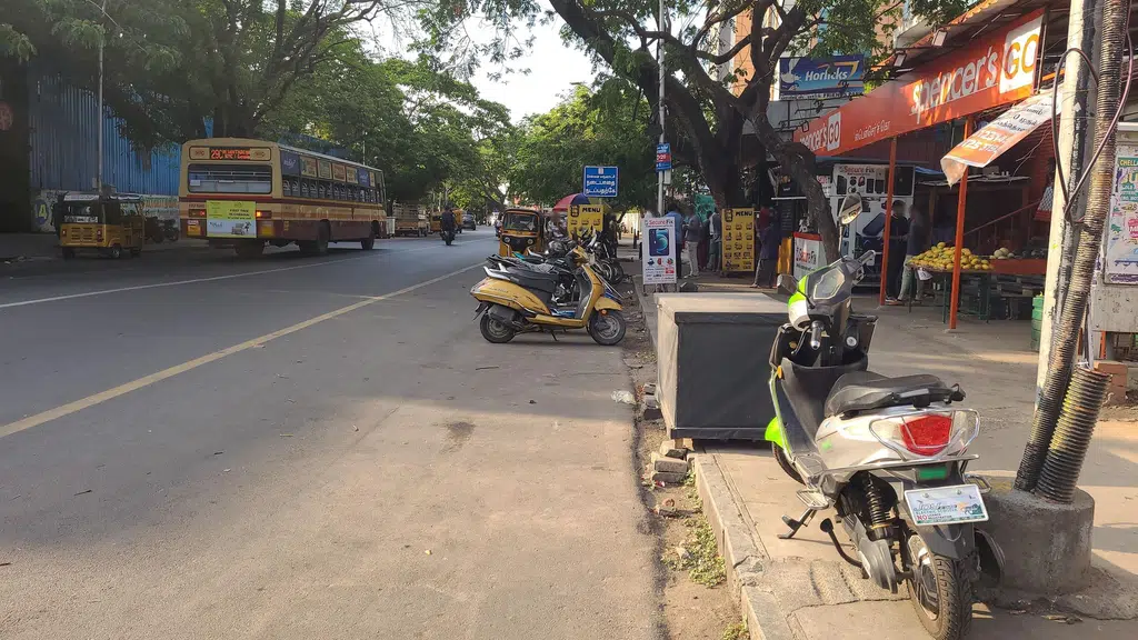 Karnataka Bank - Besant Nagar Branch