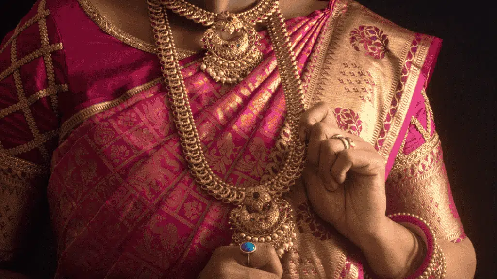 Kumar Cloth House | Maheshwari sarees | Silk Sarees Ujjain