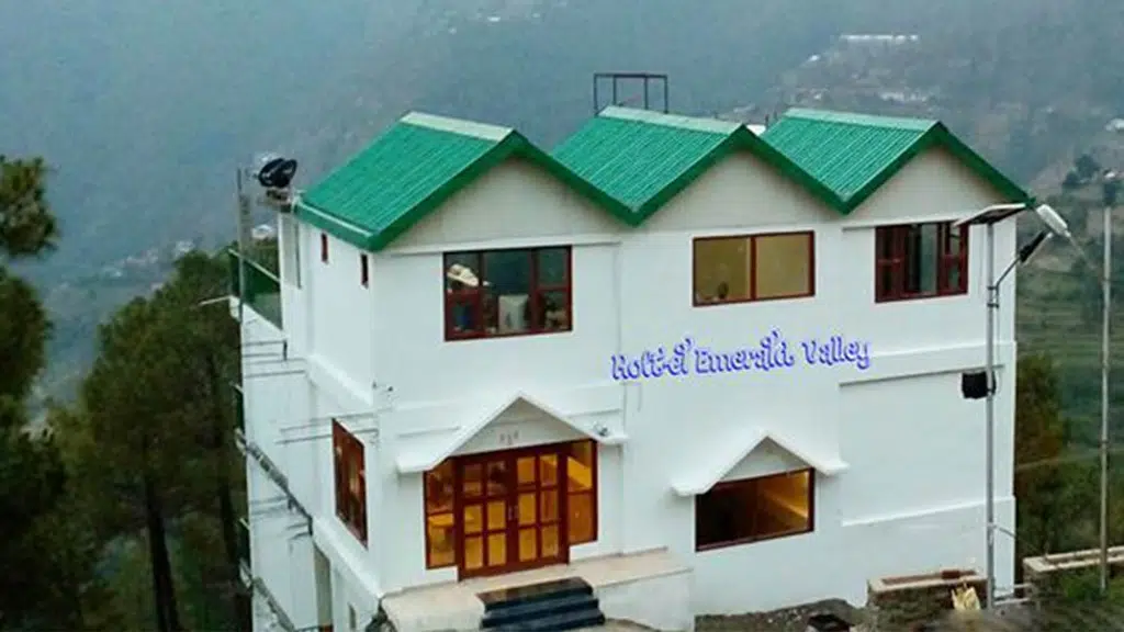 Hotel Emerald Valley