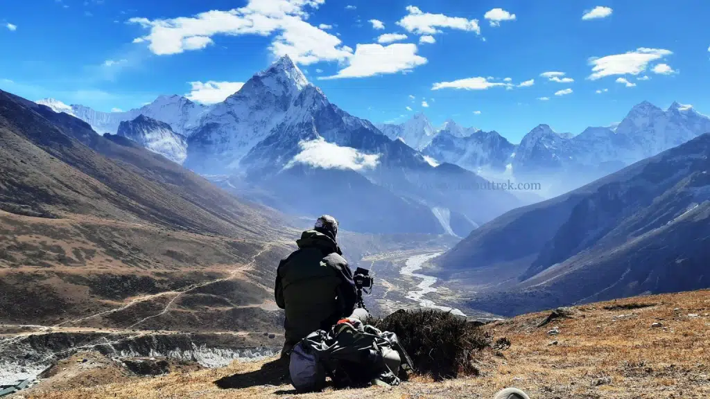 Farout Trek