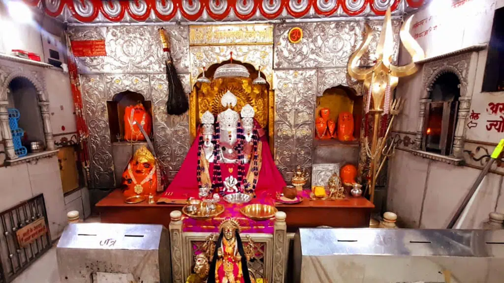 Maa bagalamukhi Temple